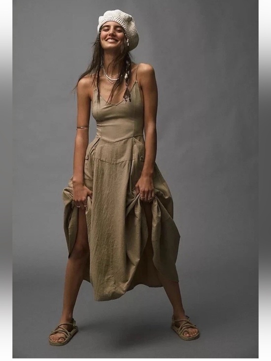 Free People Dresses & Skirts - FREE PEOPLE Soledad Midi Dress Khaki Beige Boho Pockets Sz M